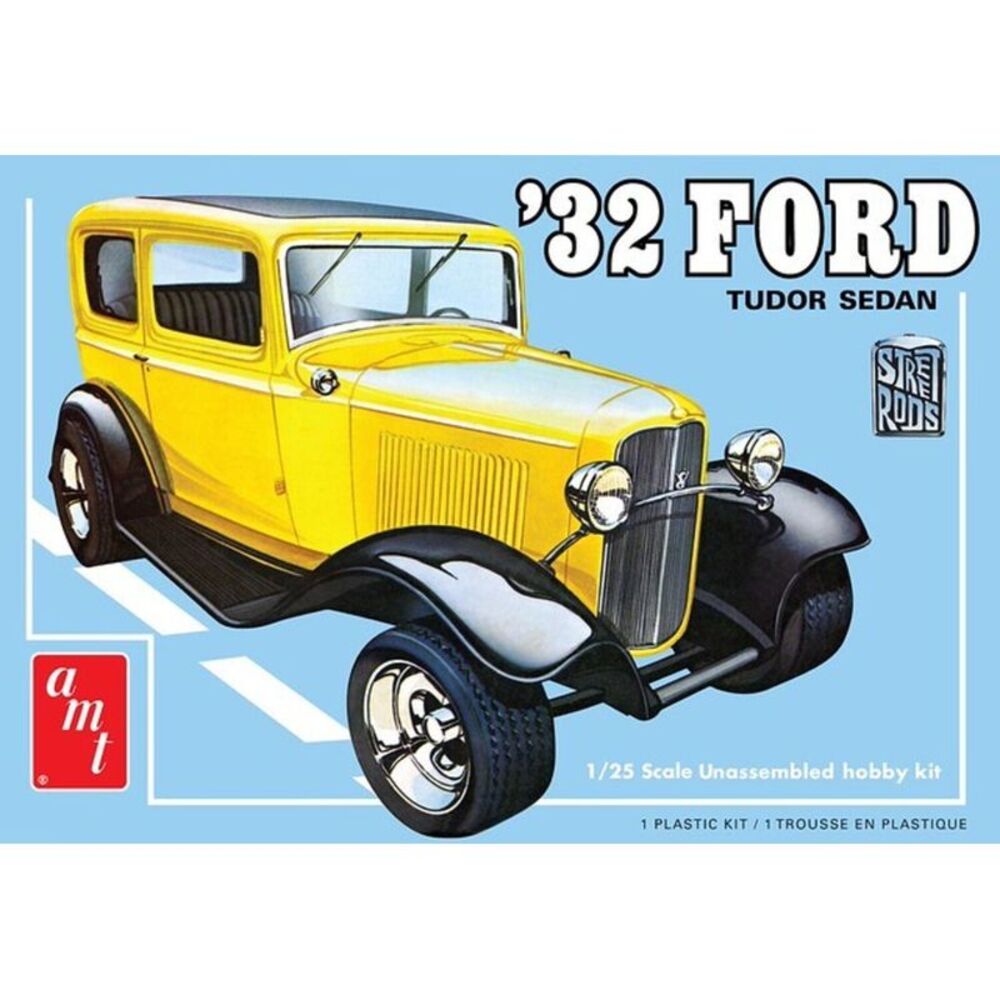 AMT 1932 Ford Tudor Sedan Street Rods Series 1/25 Scale Model Kit  COLLECTIBLES